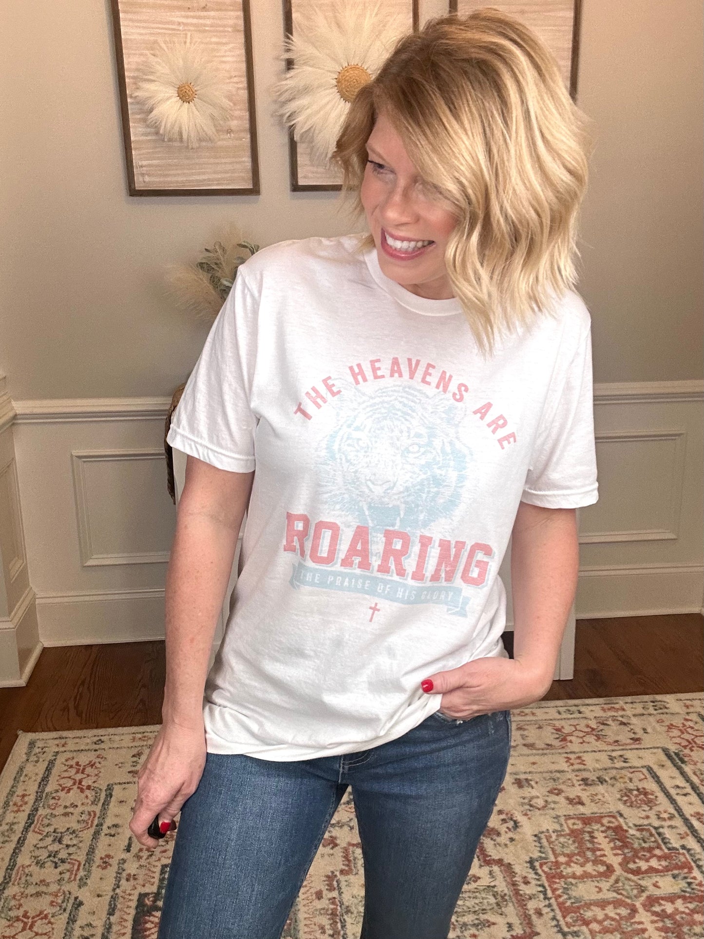 *LAST ONE* Heavens Are Roaring Tee | White