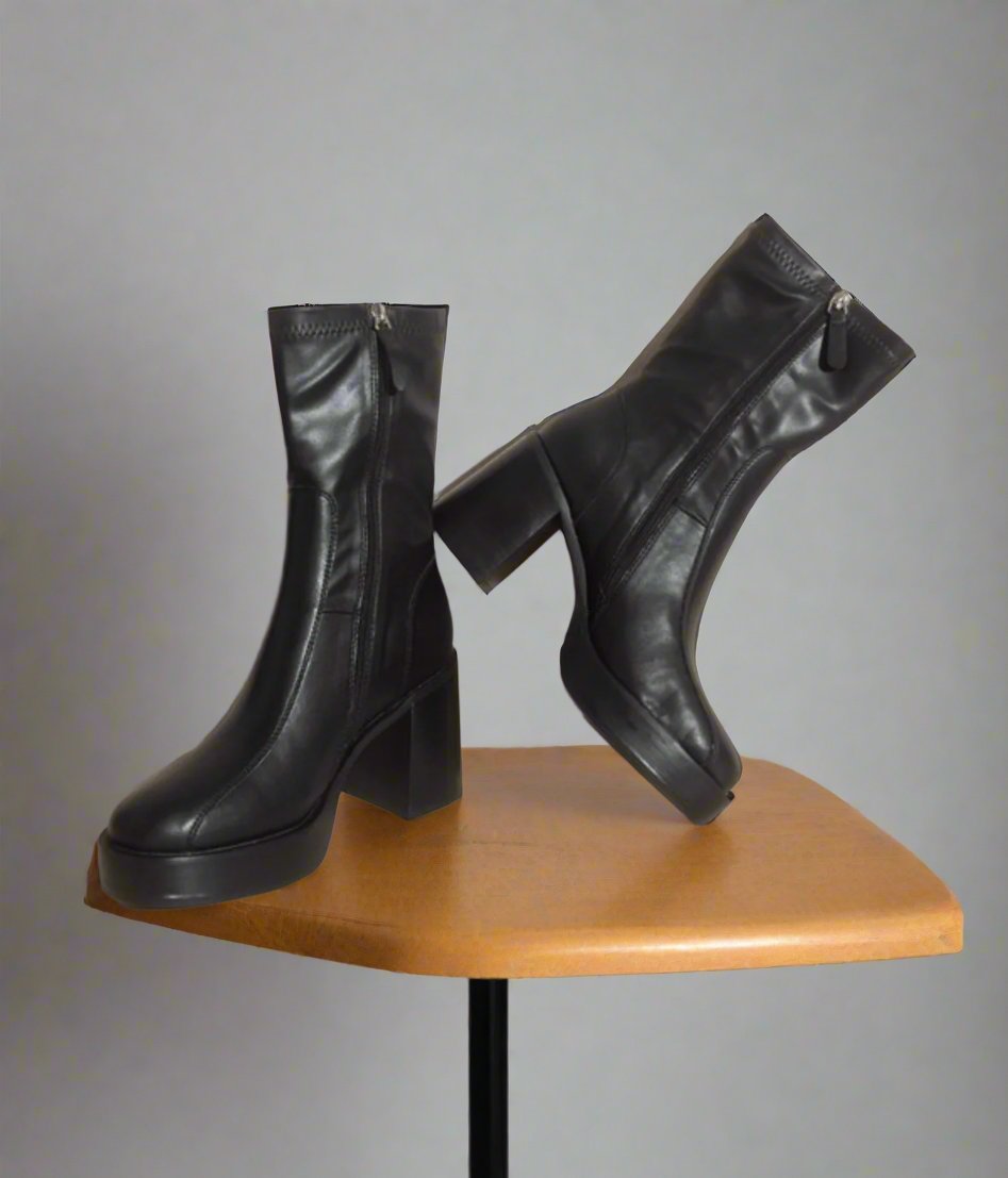 The Josephine Platform Short Boot | Black - The Sassy Rack