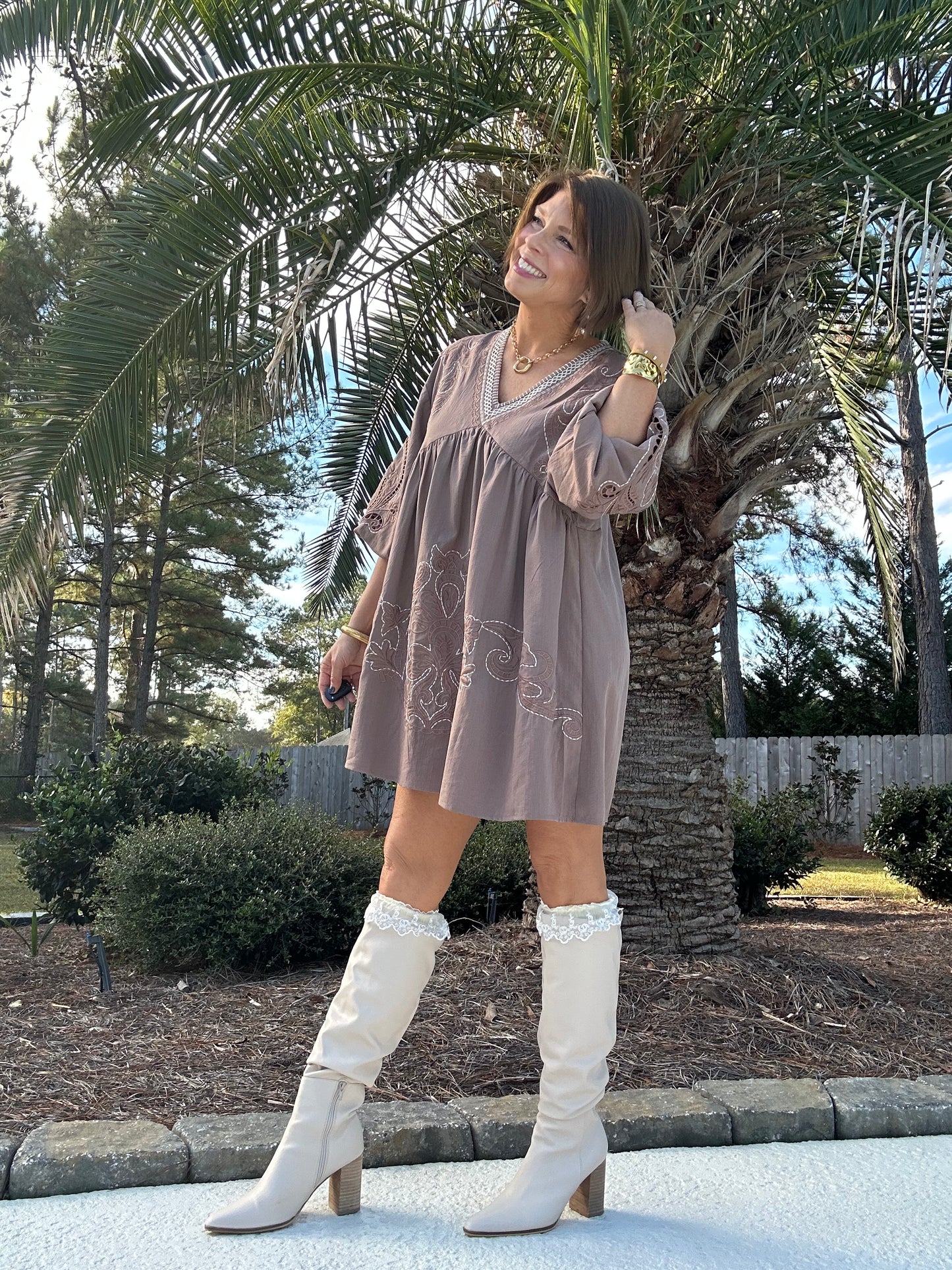 The Ellie Embroidered Mini | Mocha