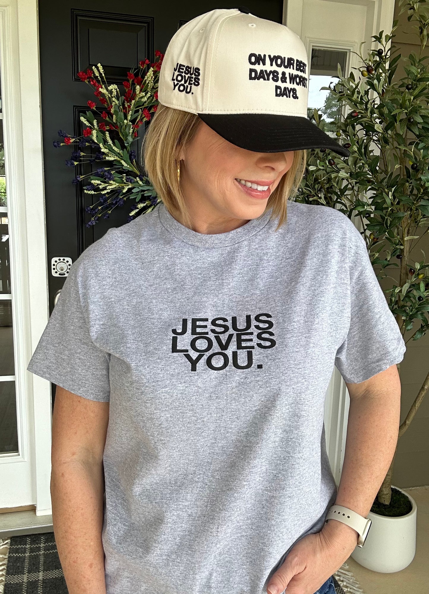 Jesus Loves You | Black on Gray