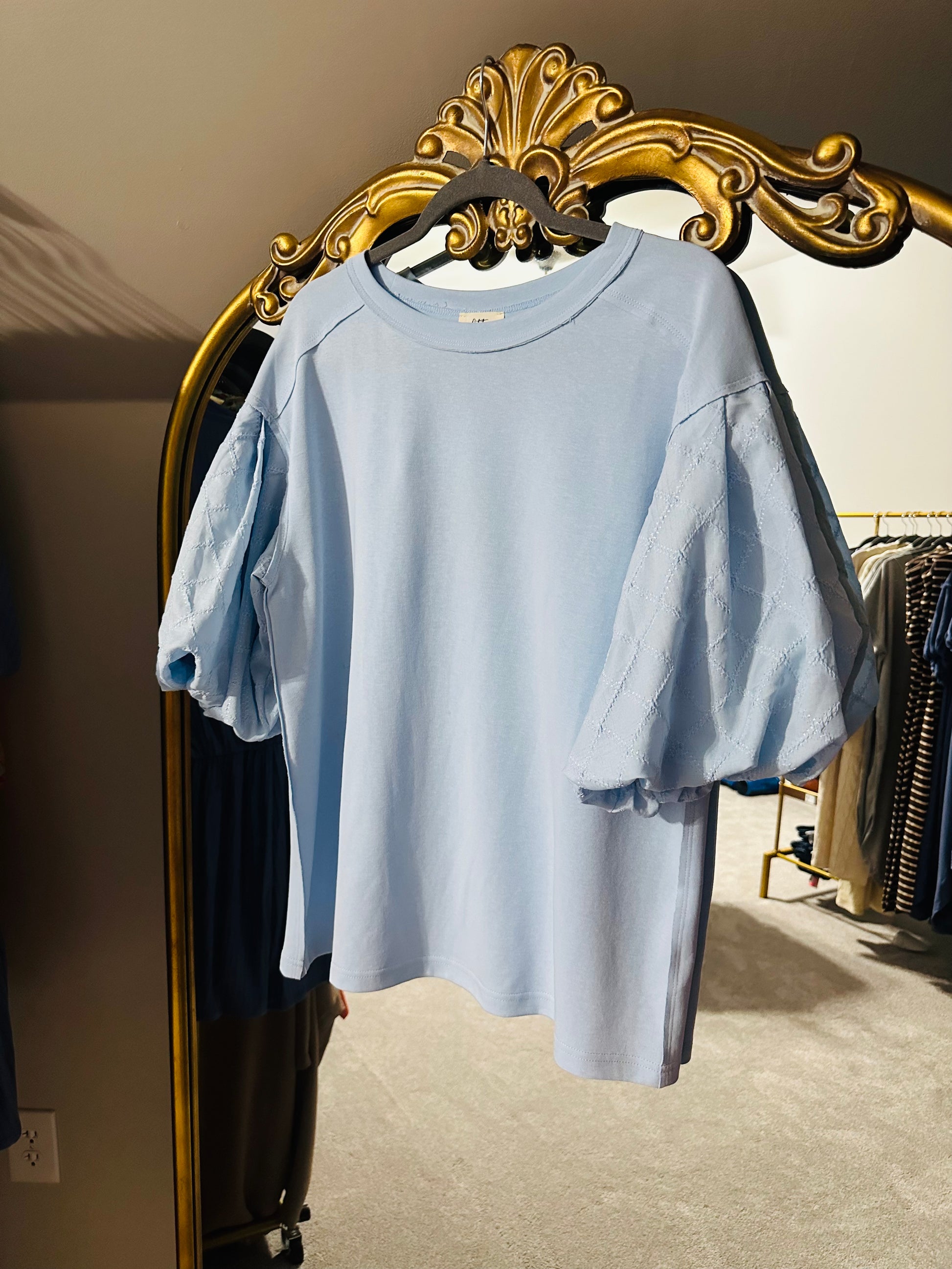 AS-IS | Blue Skies Puff Sleeve Top | Large | See Pics - The Sassy Rack