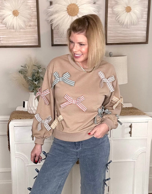 Bows of Paris Pullover Top | Lt. Mocha