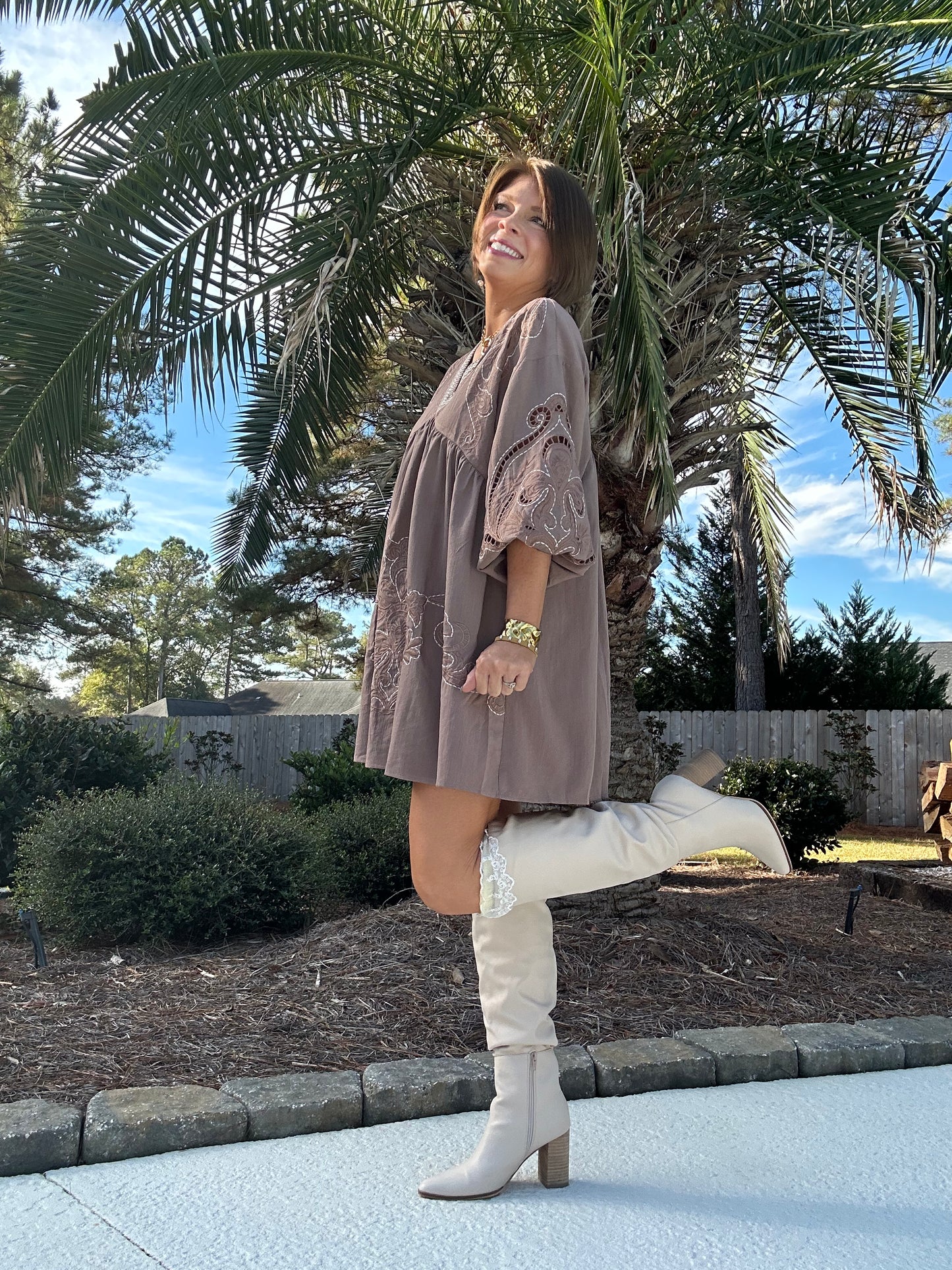 The Ellie Embroidered Mini | Mocha