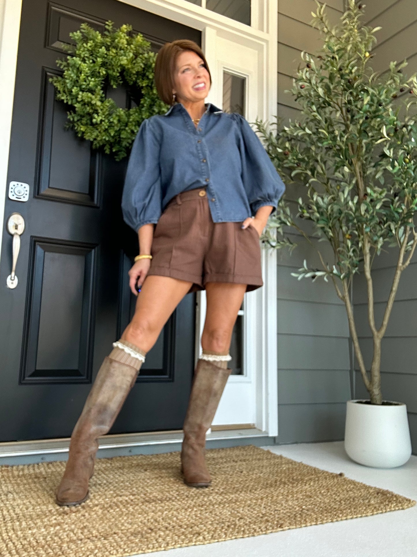 The Weekend Cuffed Short | Brown