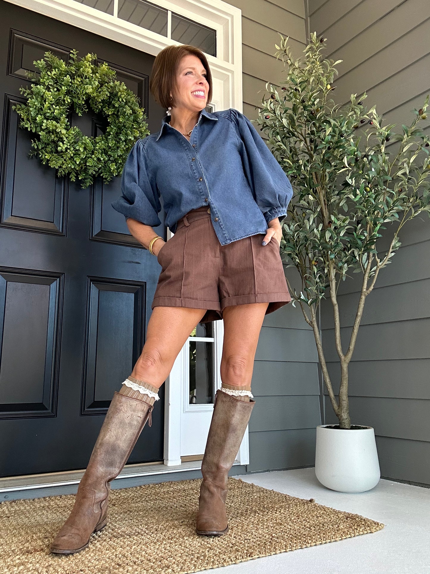 The Weekend Cuffed Short | Brown