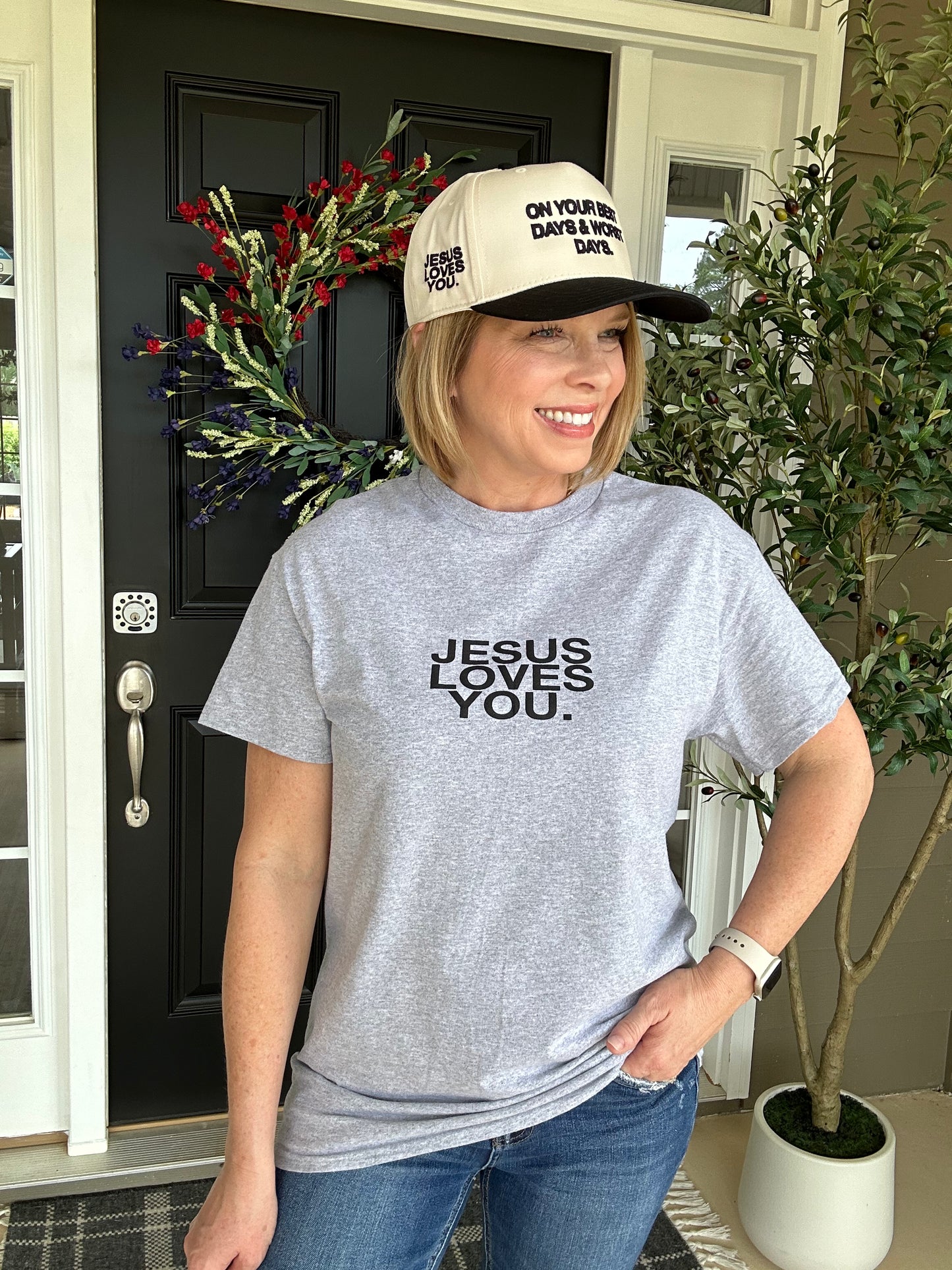 Jesus Loves You | Black on Gray
