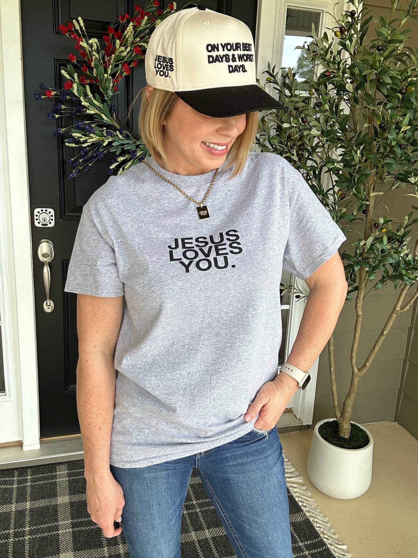 Jesus Loves You | Black on Gray