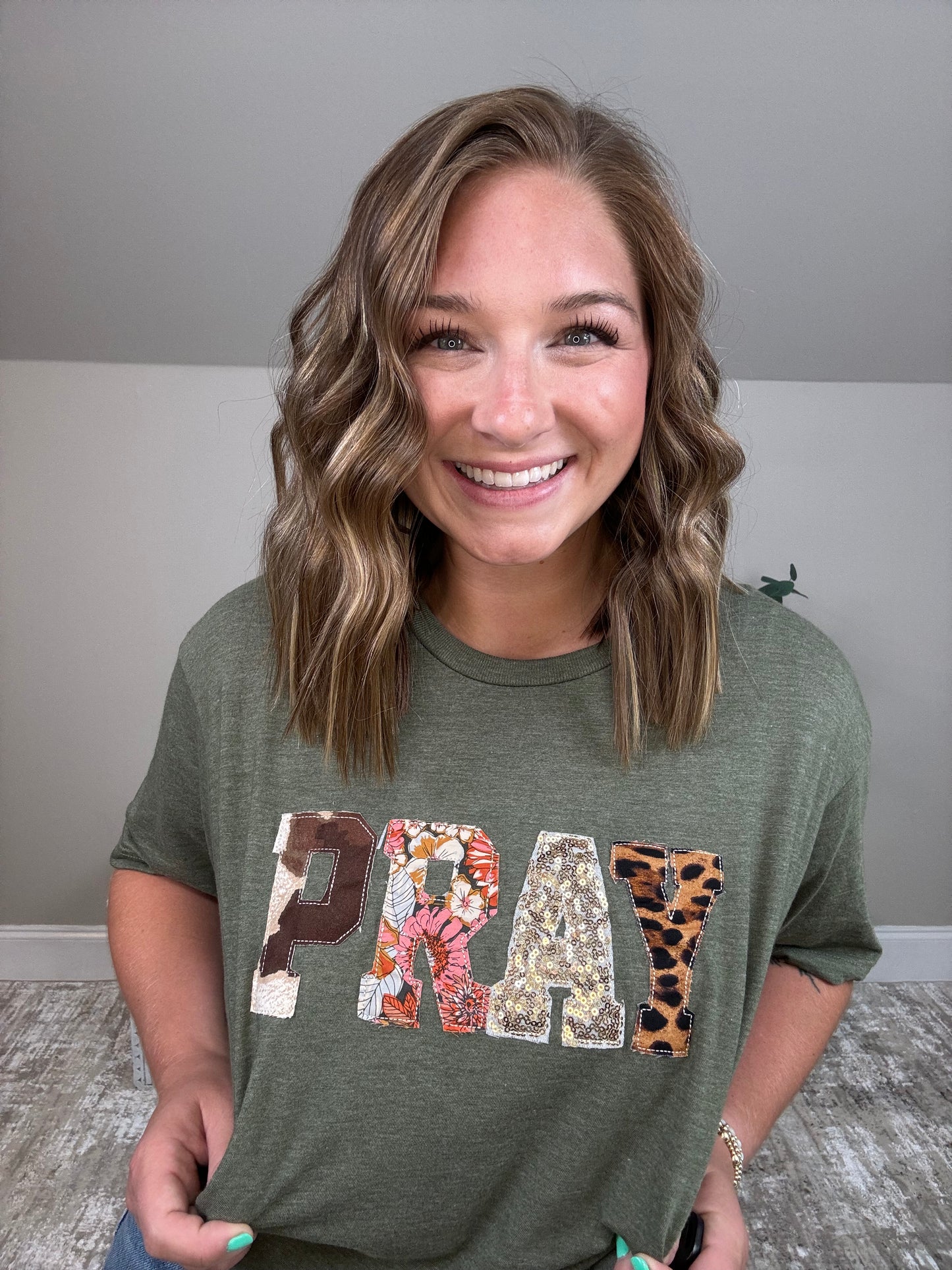 Pray Tee | Olive